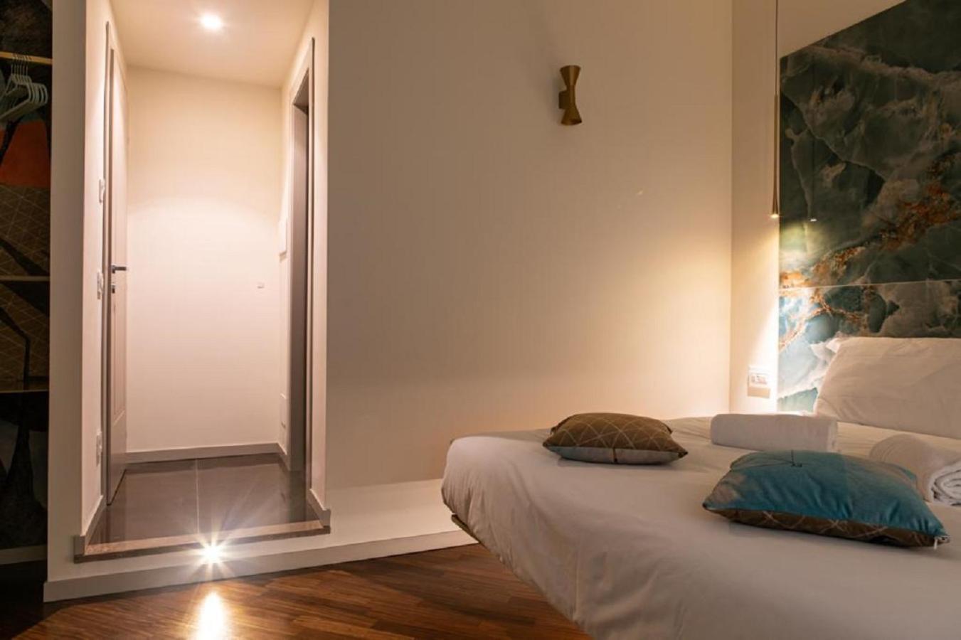Hotel Bhr Cavour 150 Rzym Zewnętrze zdjęcie