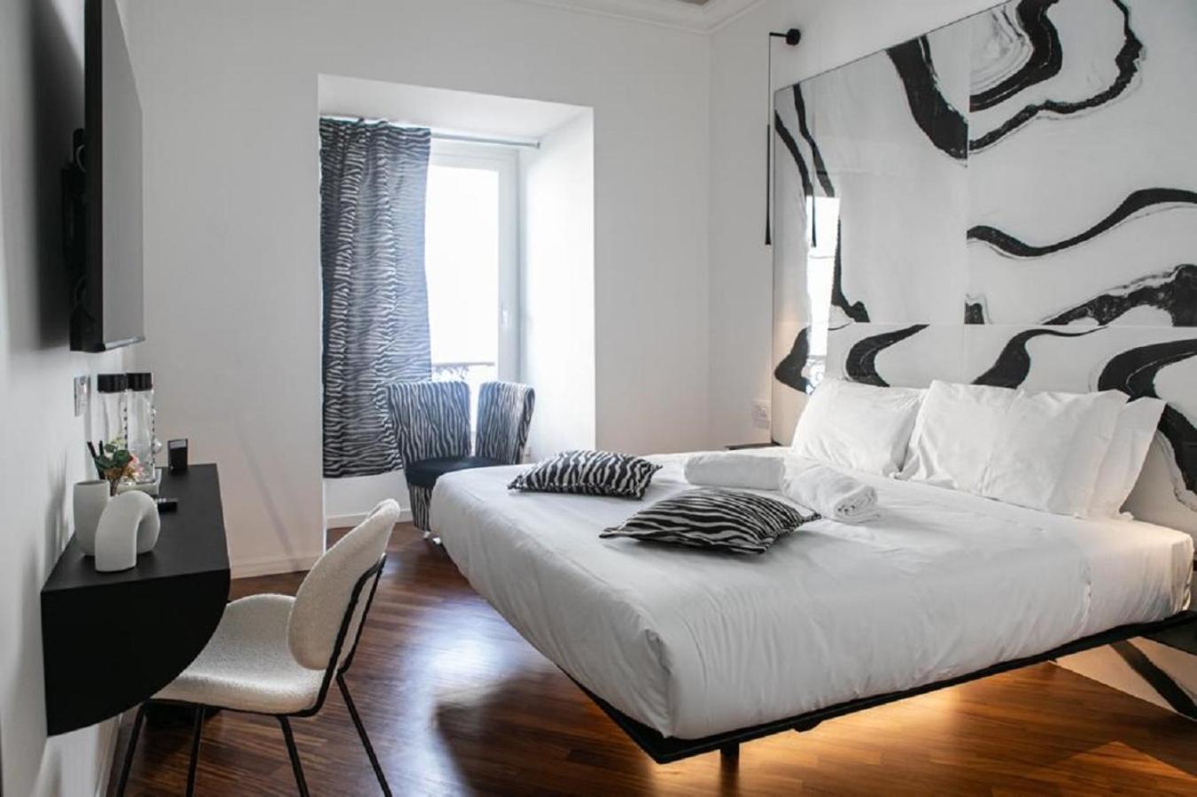 Hotel Bhr Cavour 150 Rzym Zewnętrze zdjęcie